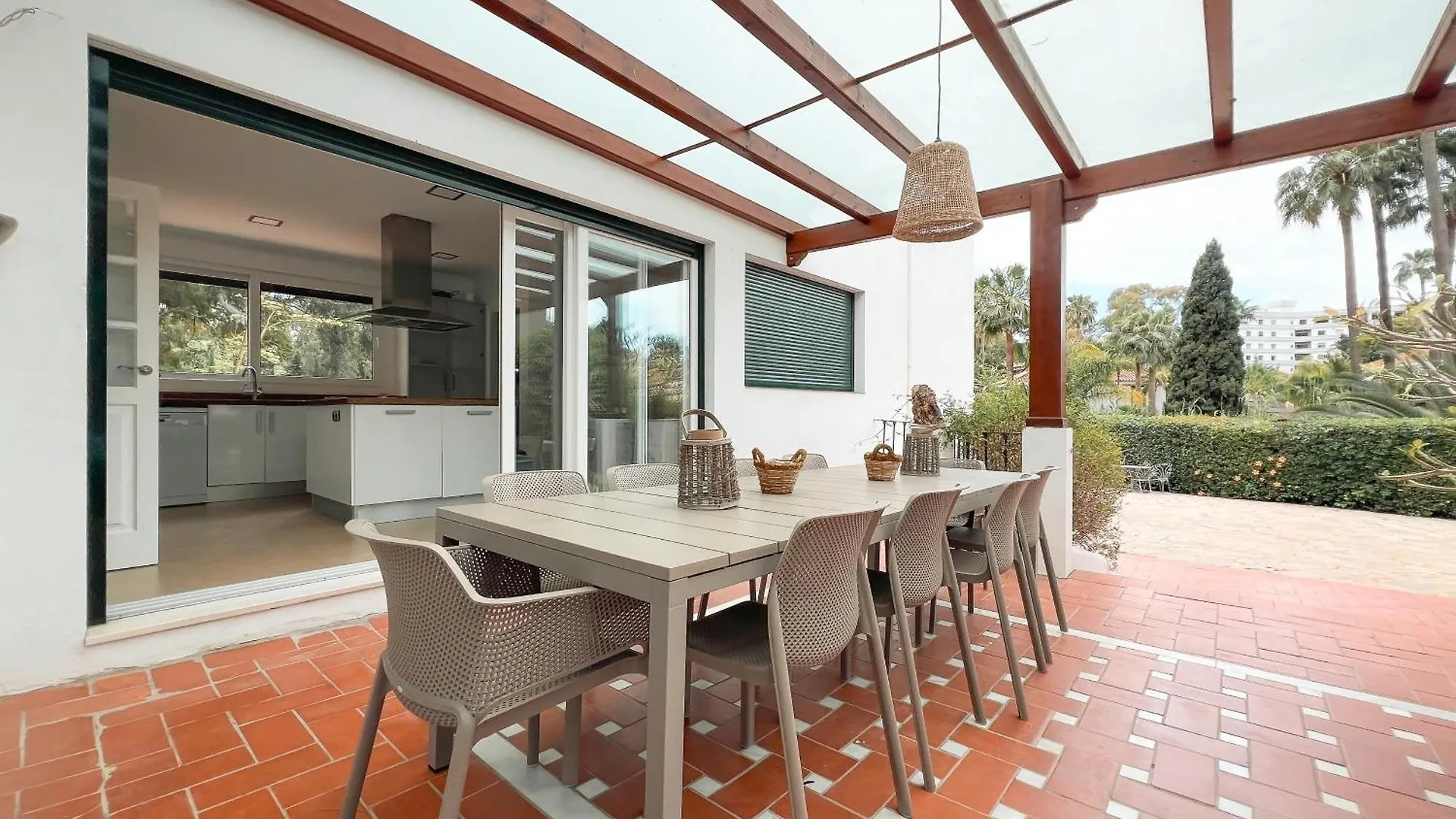 Gran Villa Con Piscina Cerca De Puerto Banus Marbella